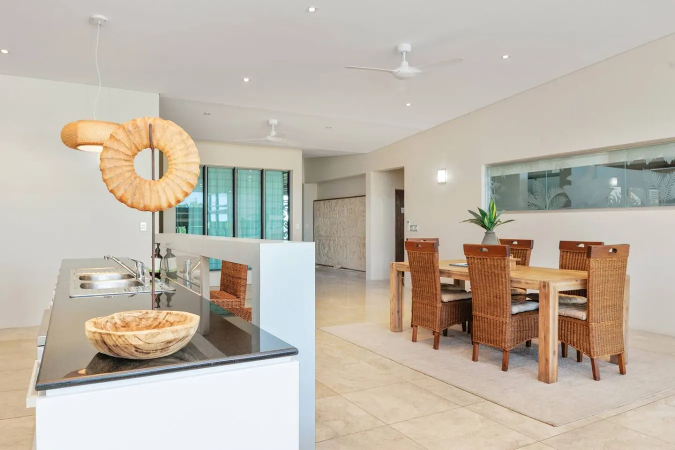 Water-Front Paradise: Pool - BBQ - Balcony Dining 7