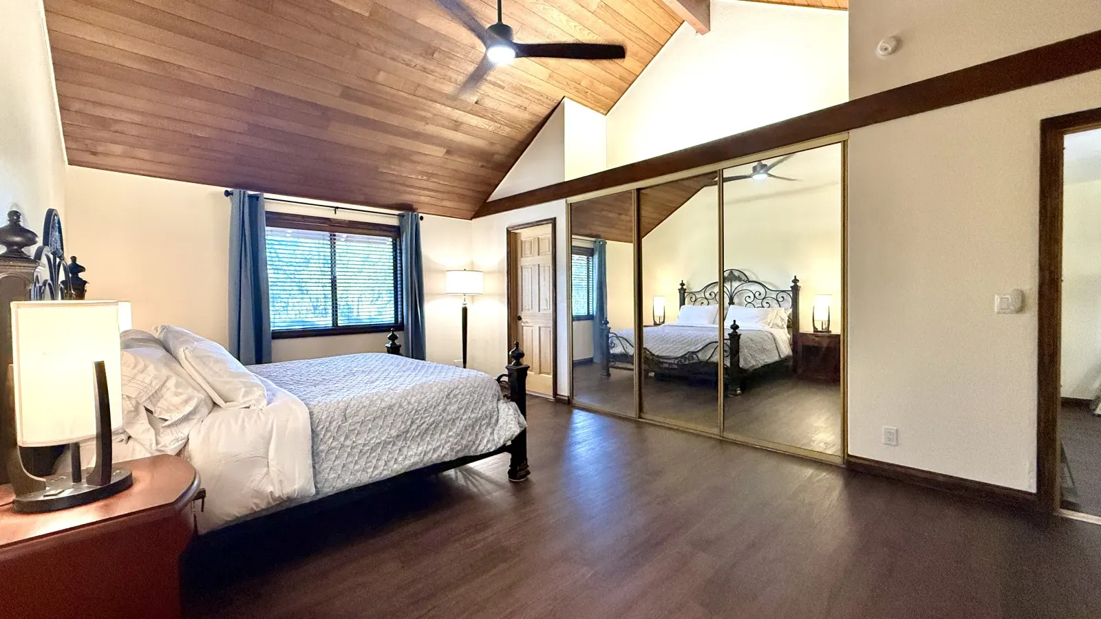 10 min to UO & Riverbend - Wooded Escape w/ Large Deck - EV Charger 14