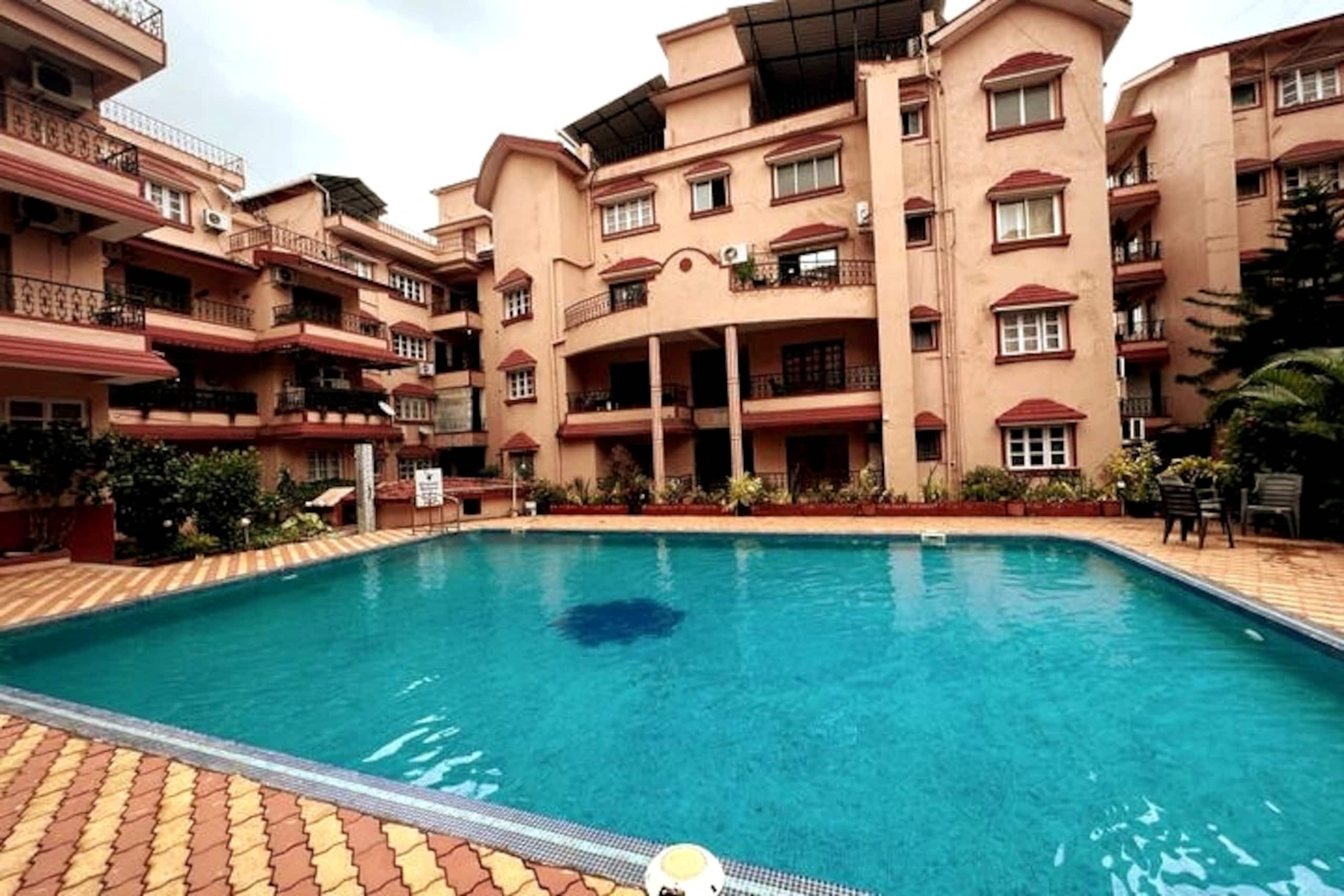 Pool view ground floor 2 BHK,6 guests,Near beaches 27