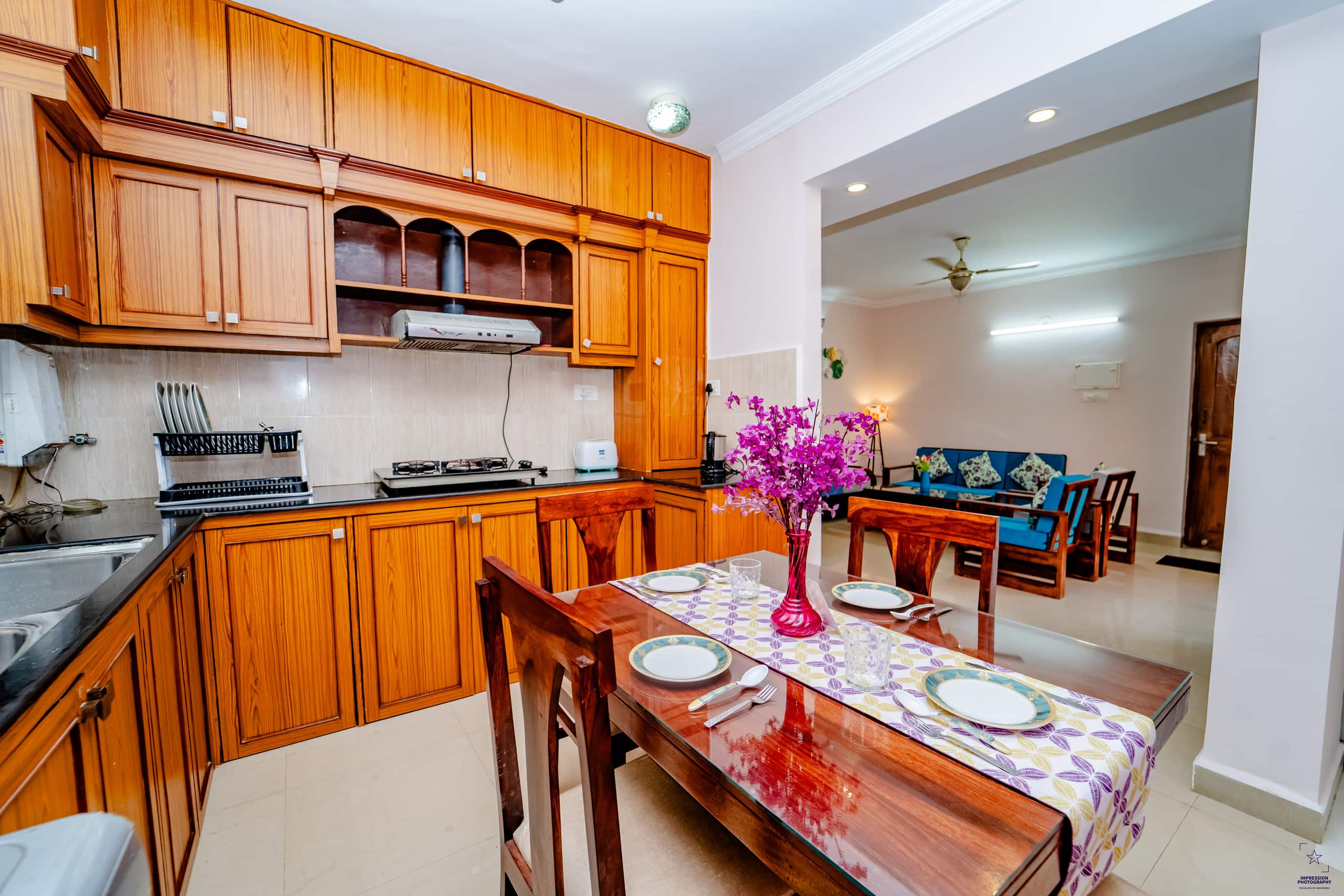 Pool view ground floor 2 BHK,6 guests,Near beaches 15