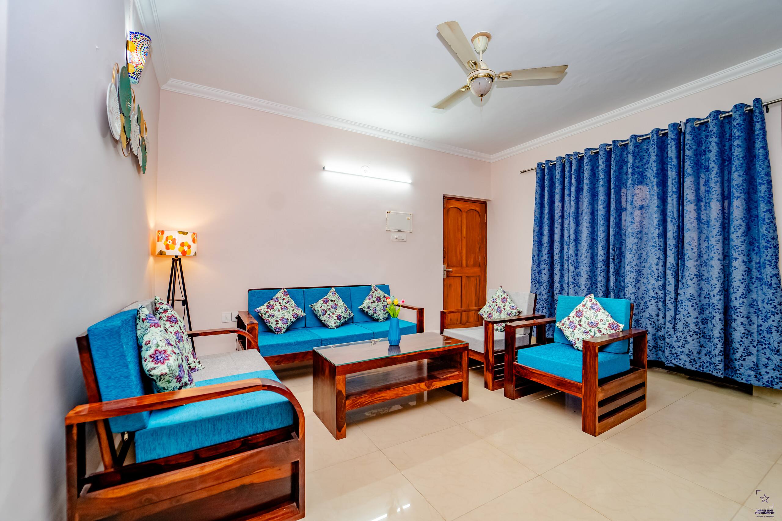 Pool view ground floor 2 BHK,6 guests,Near beaches 10
