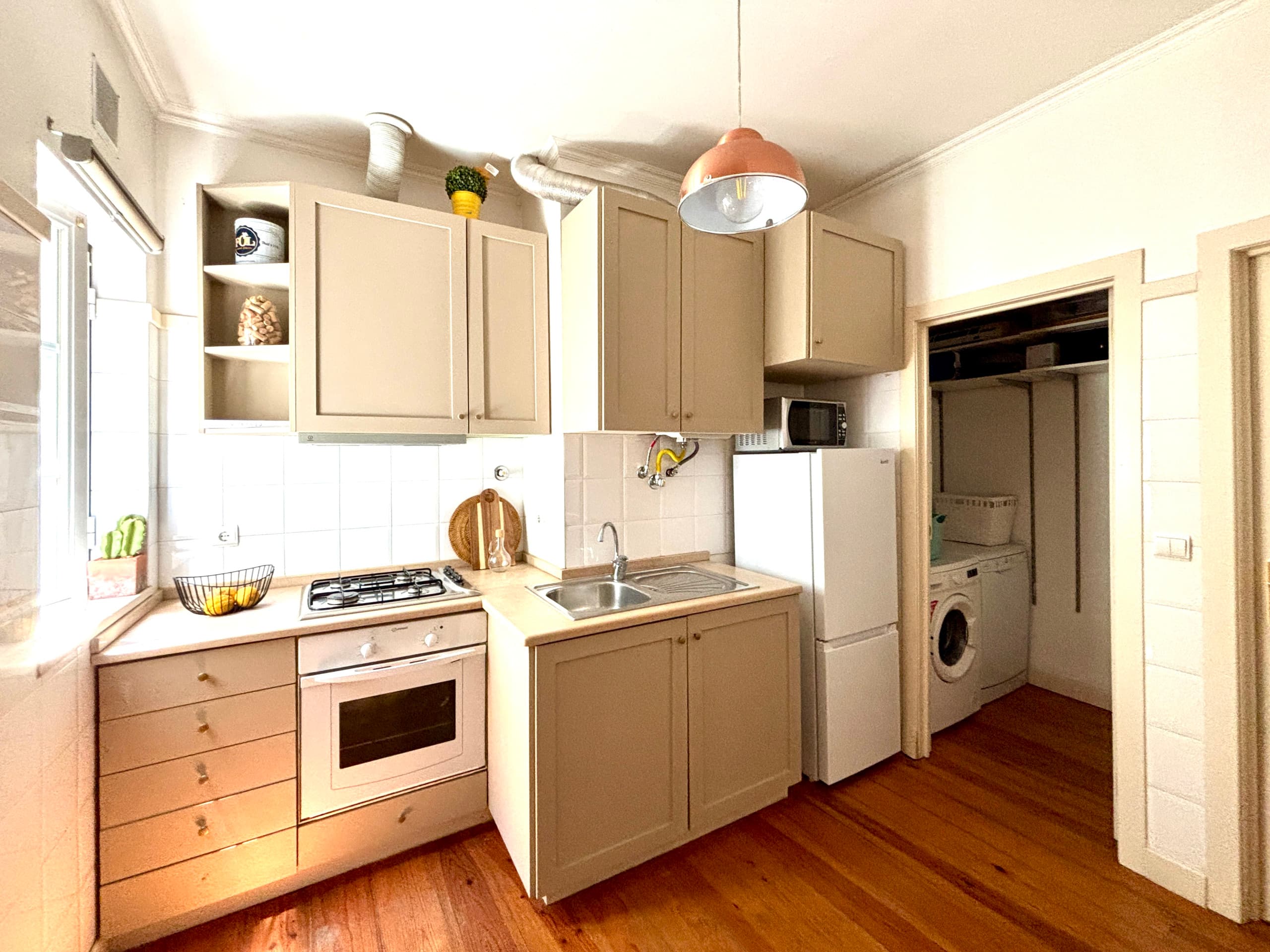 Alfama Apartment near the River Space and Charm 2