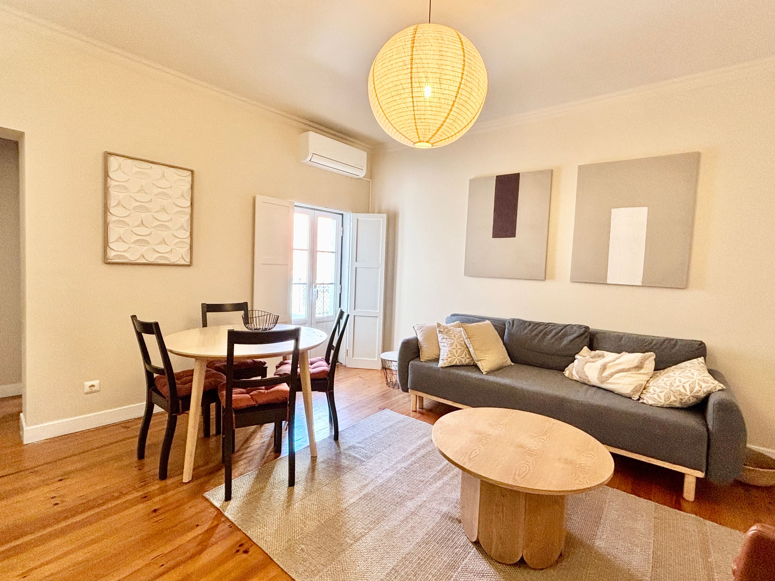 Alfama Apartment near the River Space and Charm 9