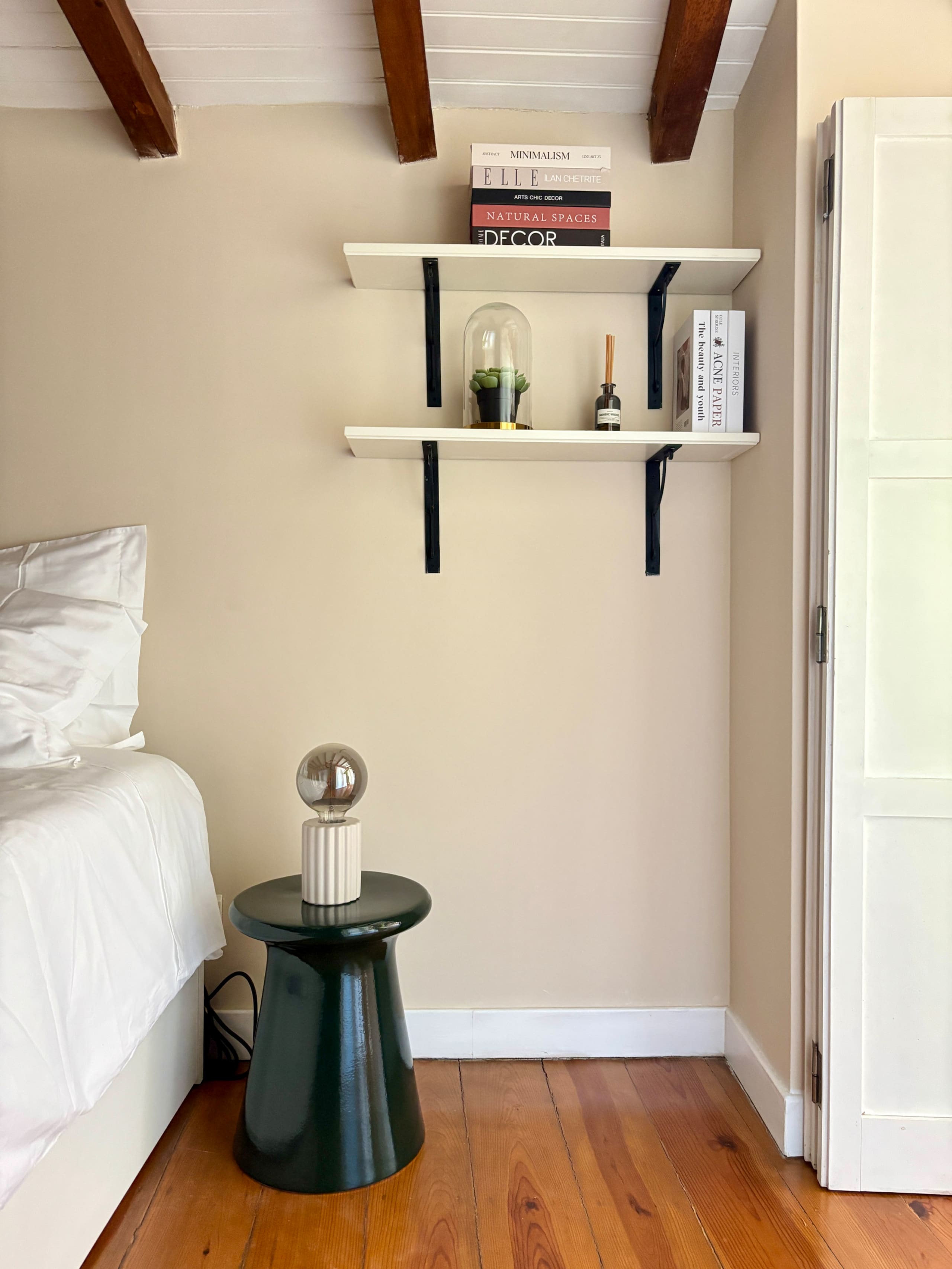 Alfama Apartment near the River Space and Charm 18