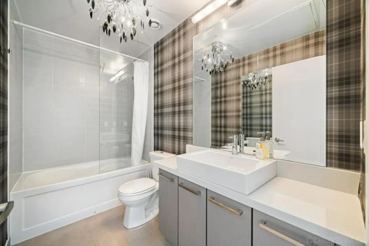 Stunning 2BR Penthouse Awe-Inspiring Views 15