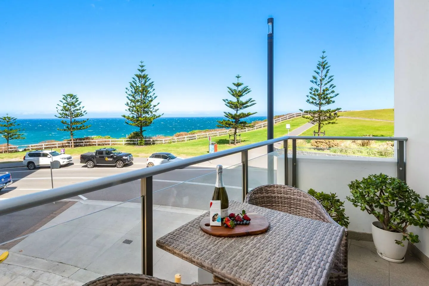 Serendipity - Incredible Ocean View - Free Parking 14