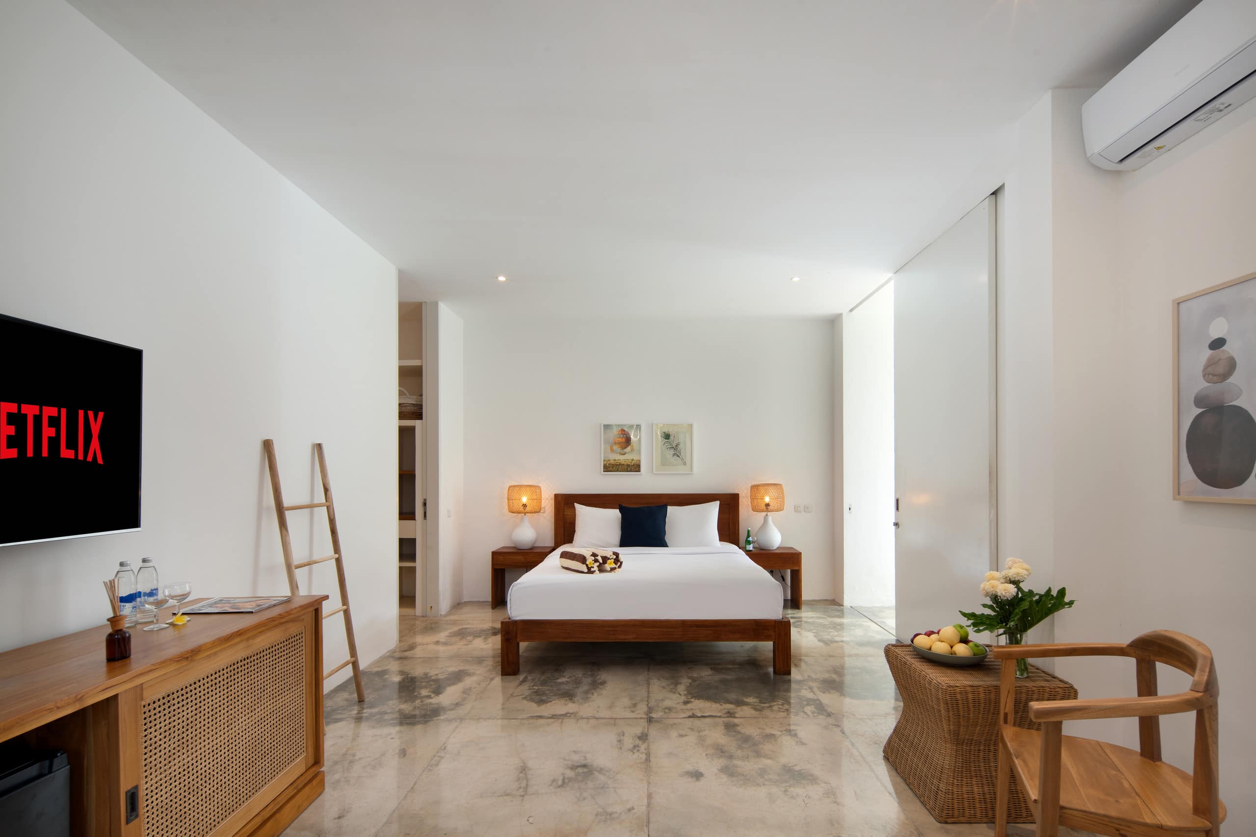 Huge&Trendy/ 7 BEDR Pool Villa/ Near Beach & Clubs 30