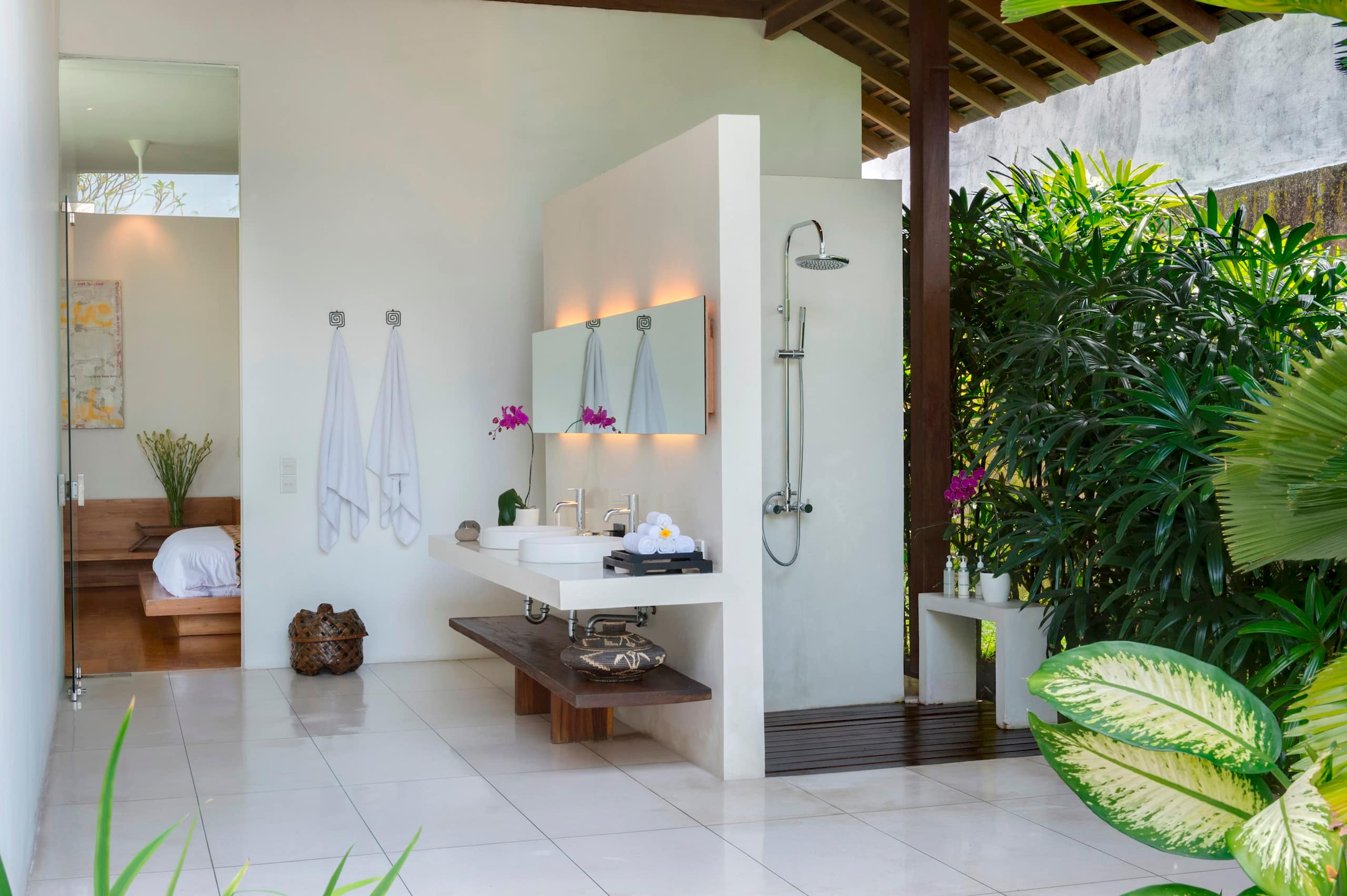 Balinese 3BR Villa in Canggu w/ 2 Pools & Yoga 21