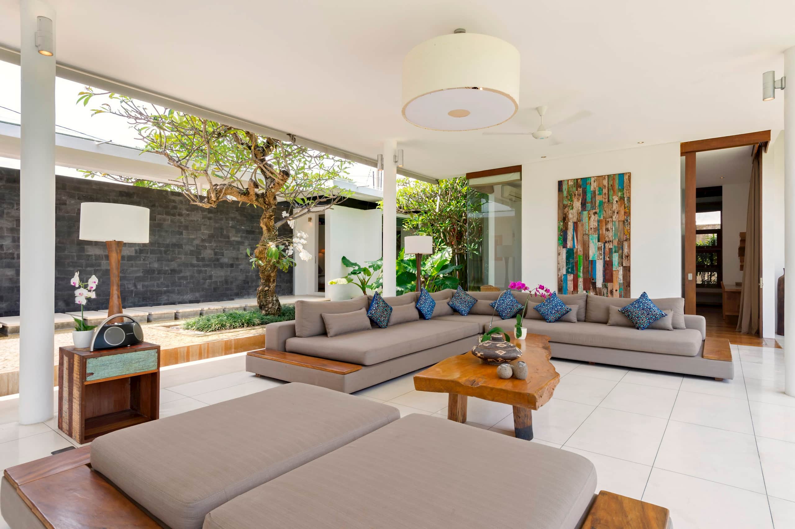 Balinese 3BR Villa in Canggu w/ 2 Pools & Yoga — photo 3