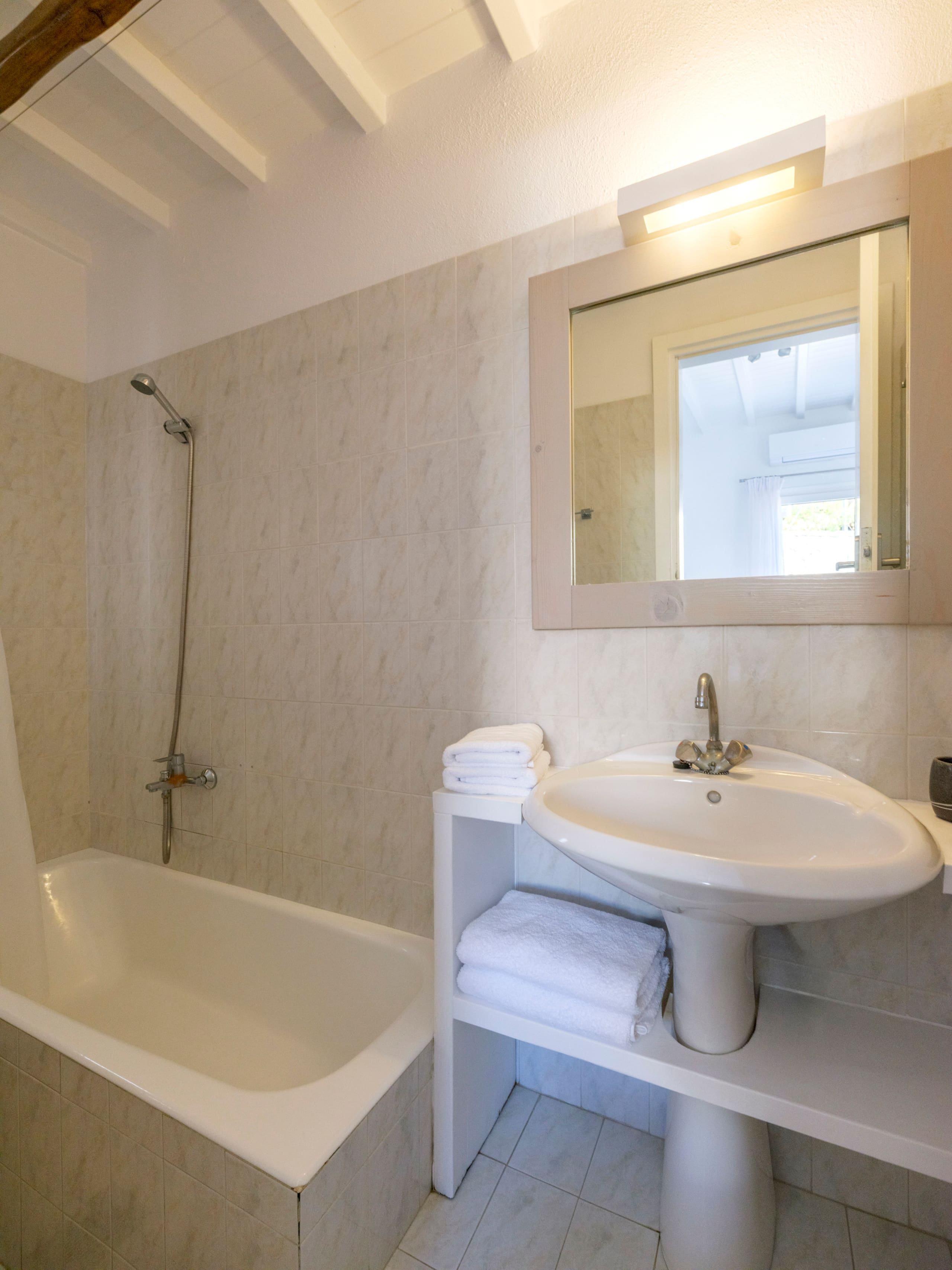Baybees Sea View Residence Two Bedroom House 27
