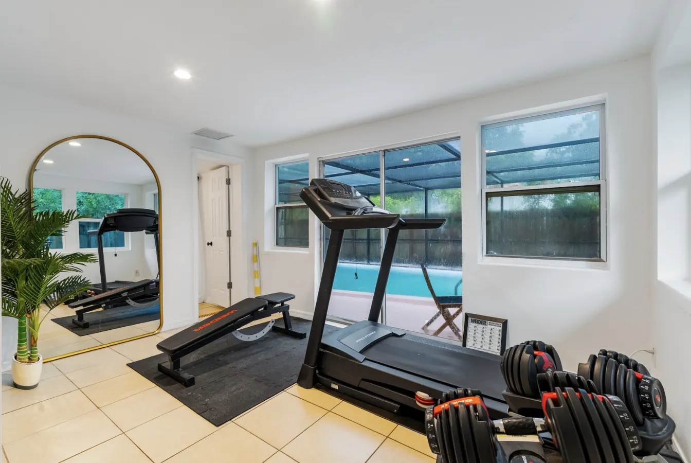 St. Pete's Casa | Private Pool, Mini Gym, King Bed, Smart TV & Grill | St. Petersburg — foto 3
