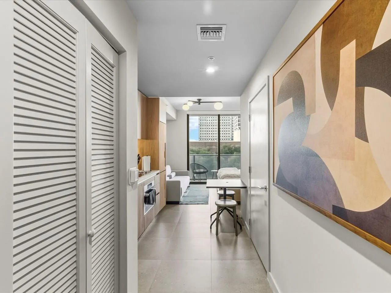 Beautiful Studio Unit at The Crosby Worldcenter 13