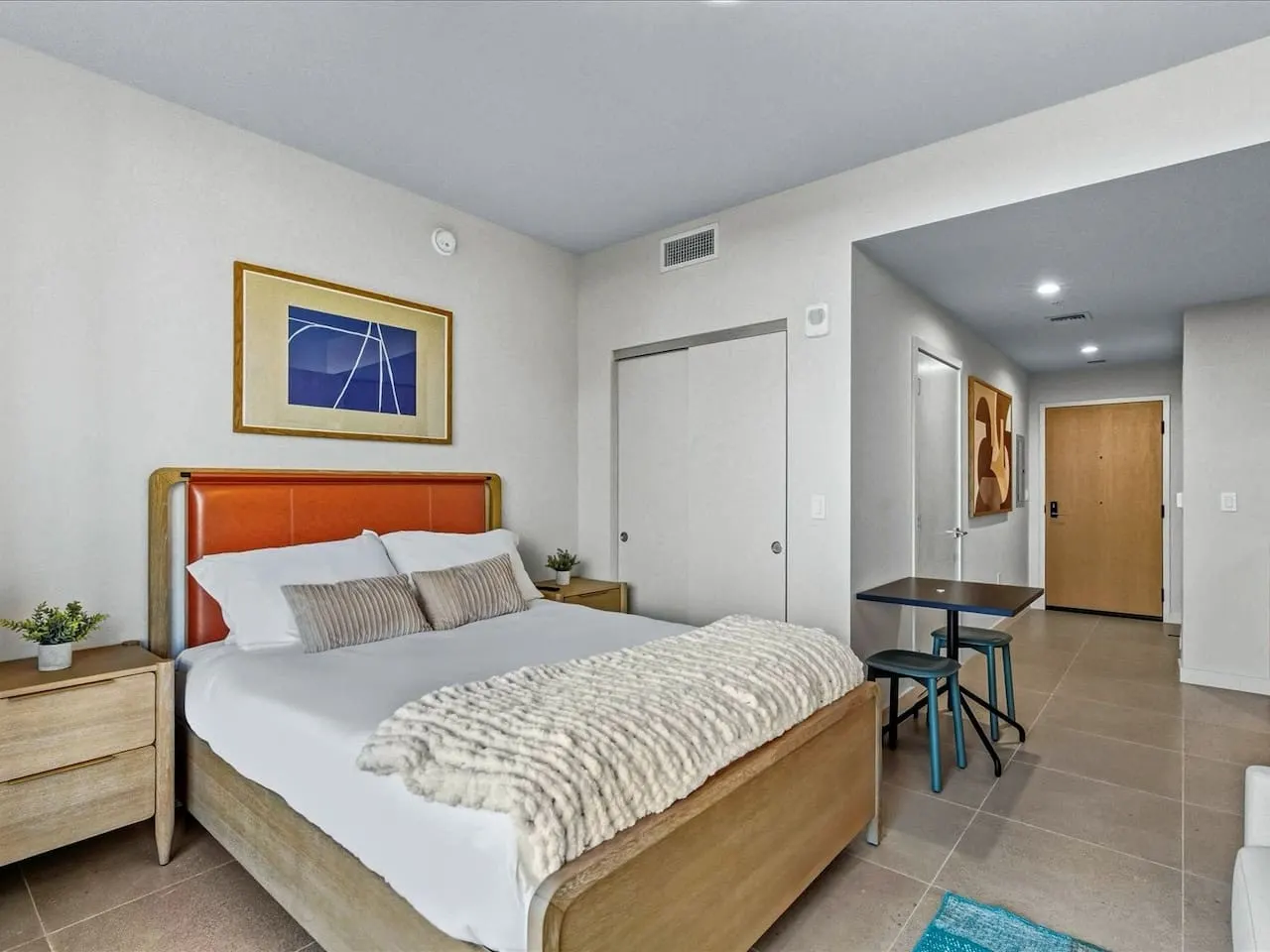 Beautiful Studio Unit at The Crosby Worldcenter 16