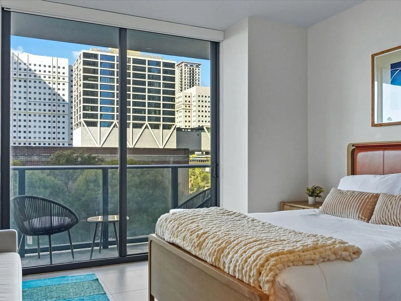 Beautiful Studio Unit at The Crosby Worldcenter 4