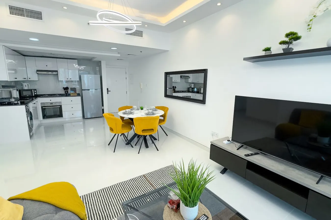 Dubai Marina - 1 BHK Classy Apartment 13