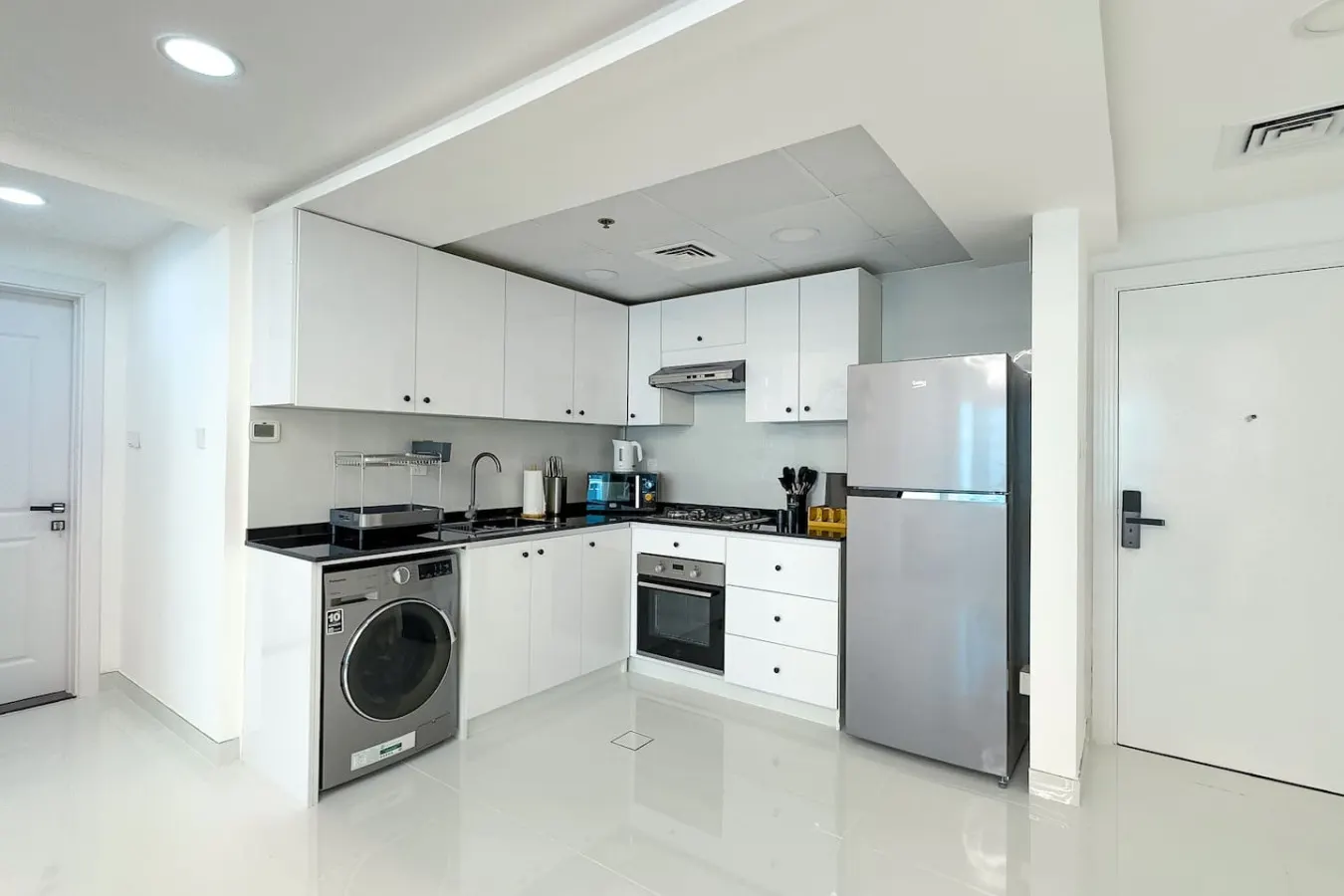 Dubai Marina - 1 BHK Classy Apartment 15