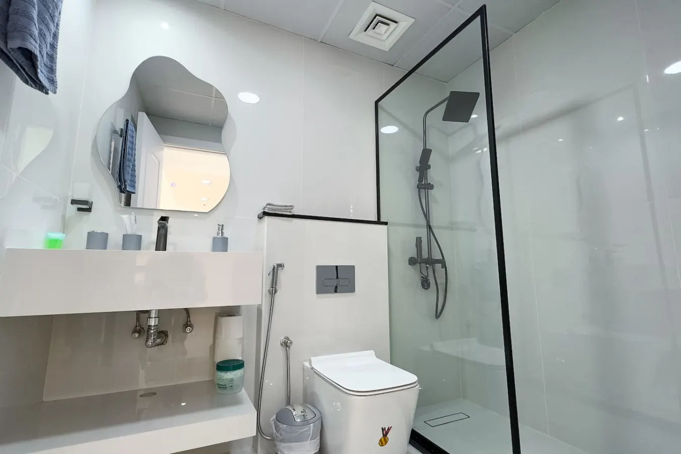 Dubai Marina - 1 BHK Classy Apartment 16