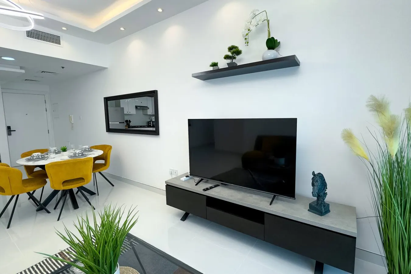 Dubai Marina - 1 BHK Classy Apartment — photo 4