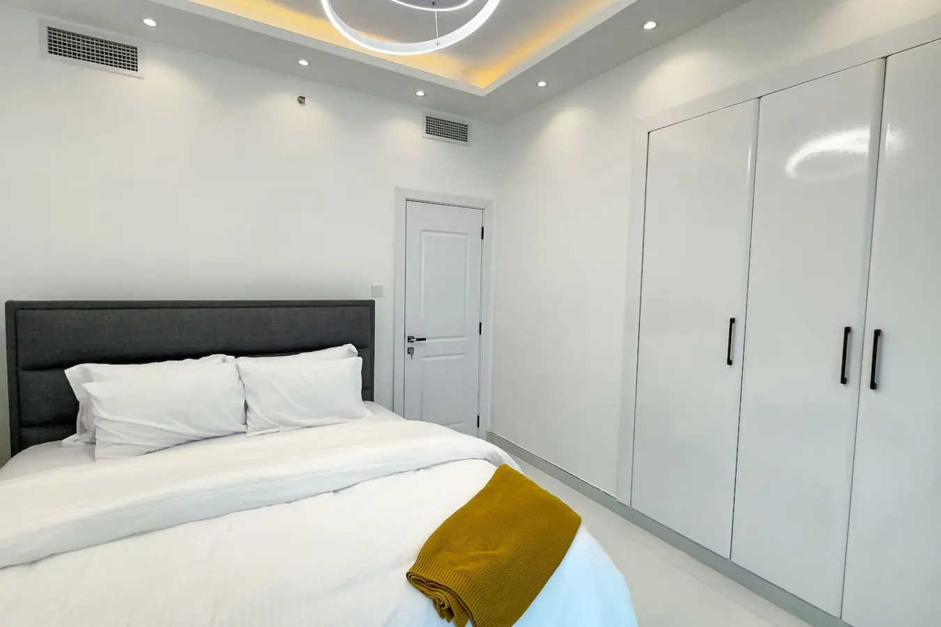 Dubai Marina - 1 BHK Classy Apartment 6
