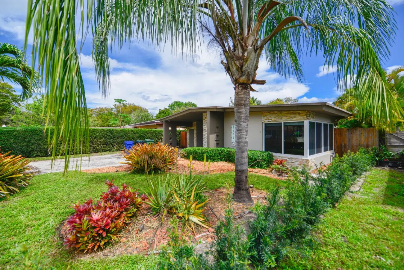 Coastal Oasis with Heated Pool: 10 Mins to Beach — foto 3