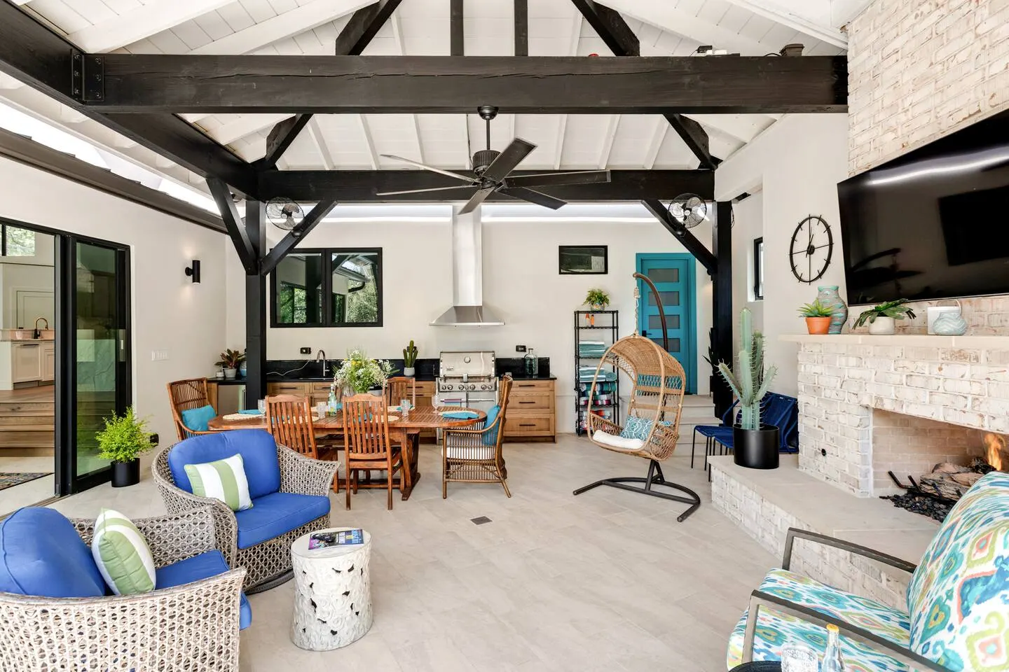 Luxury Home w/Pool & Outdoor Living | 3 miles DT — photo 5