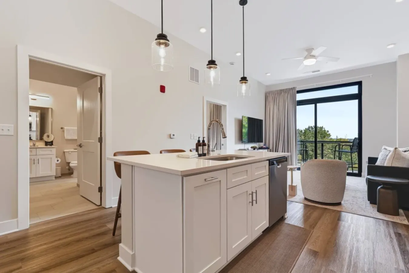 Modern Luxe Retreat Cozy Stay + Free Parking 13