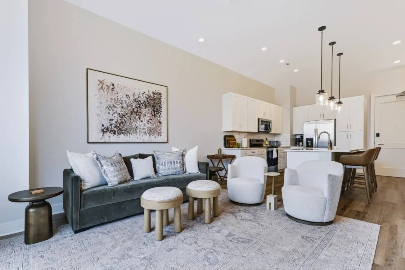 Modern Luxe Retreat Cozy Stay + Free Parking 15
