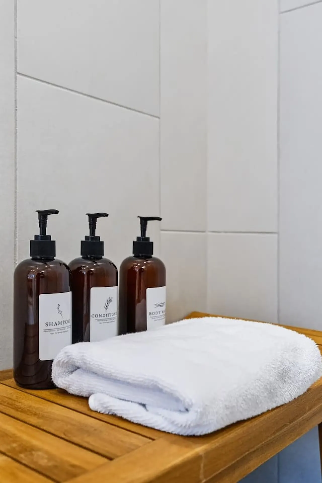 Modern Luxe Retreat Cozy Stay + Free Parking 18