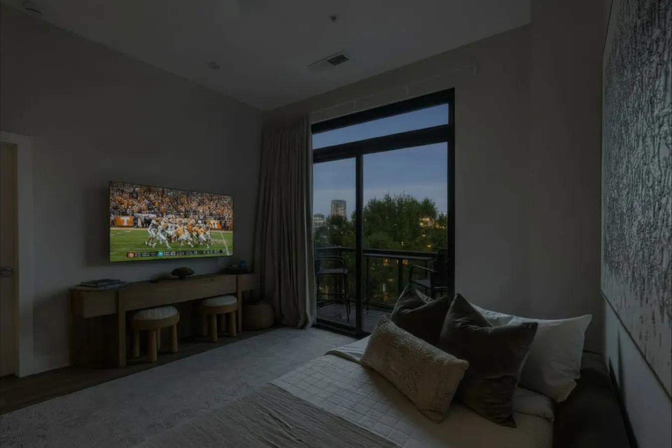 Modern Luxe Retreat | Cozy Stay + Free Parking — photo 5