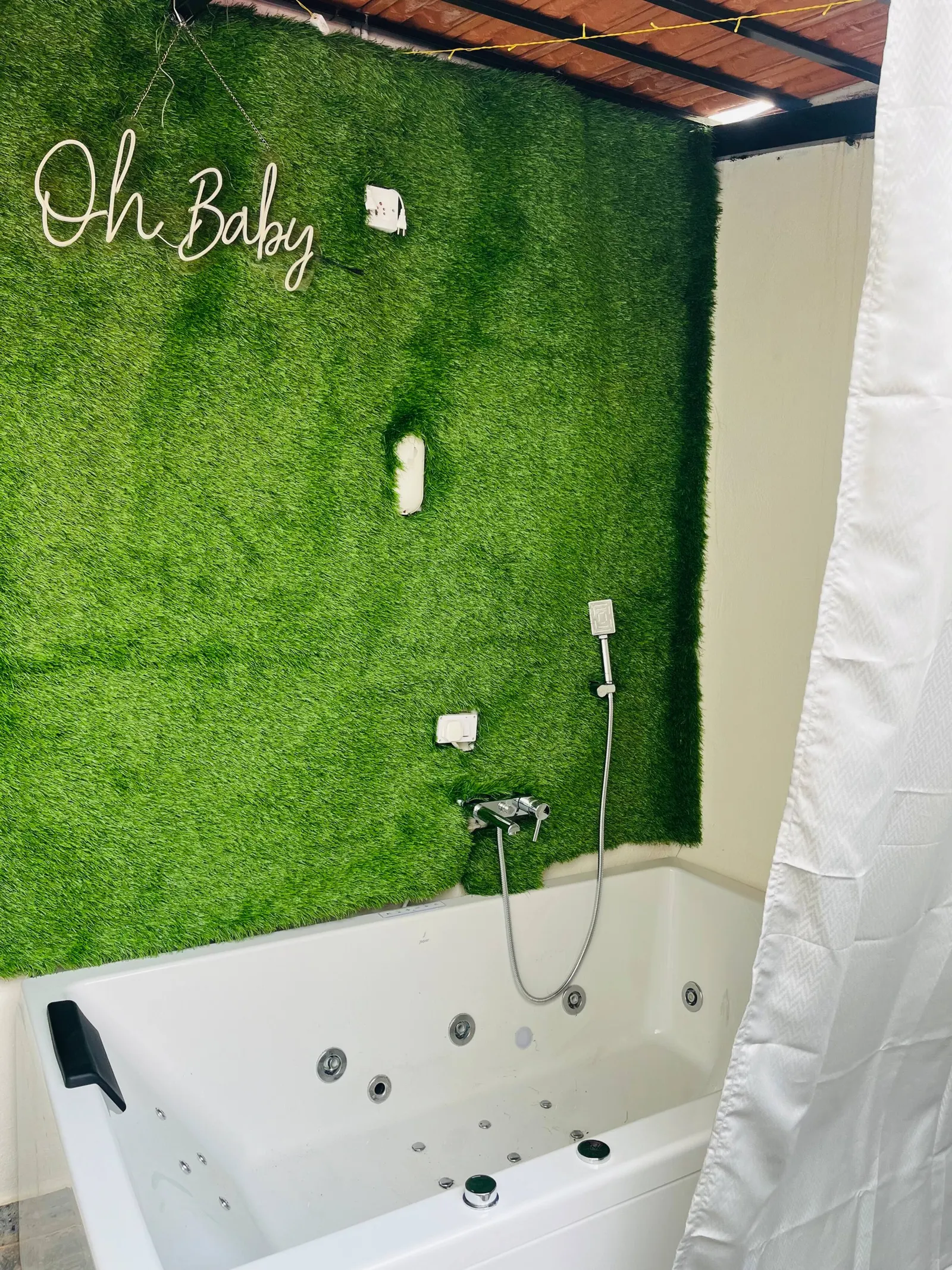 Aura - Room with couple Jacuzzi 18
