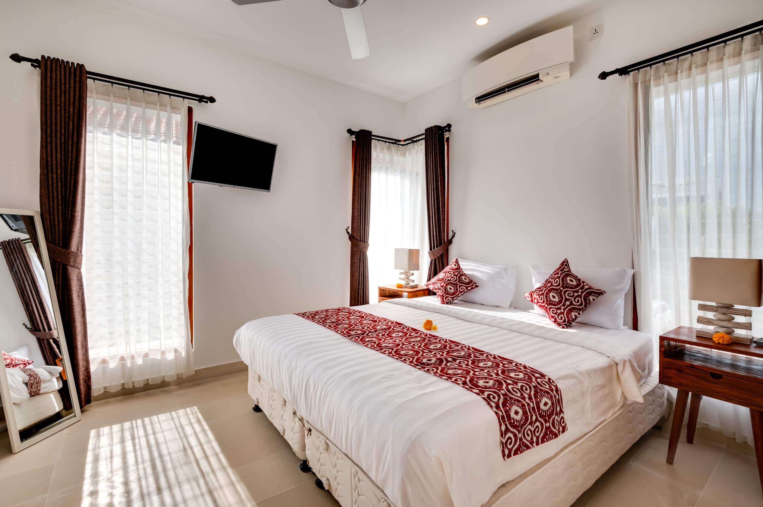 Coziest 5BR Villa close to the beach in Seminyak 25