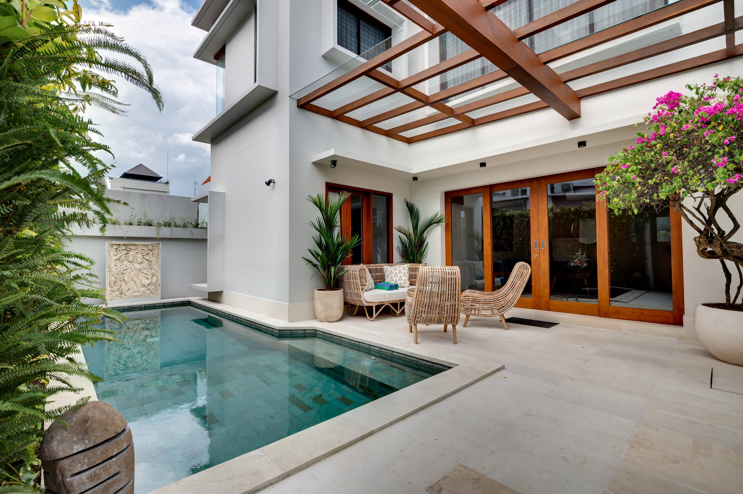 Coziest 5BR Villa close to the beach in Seminyak 37