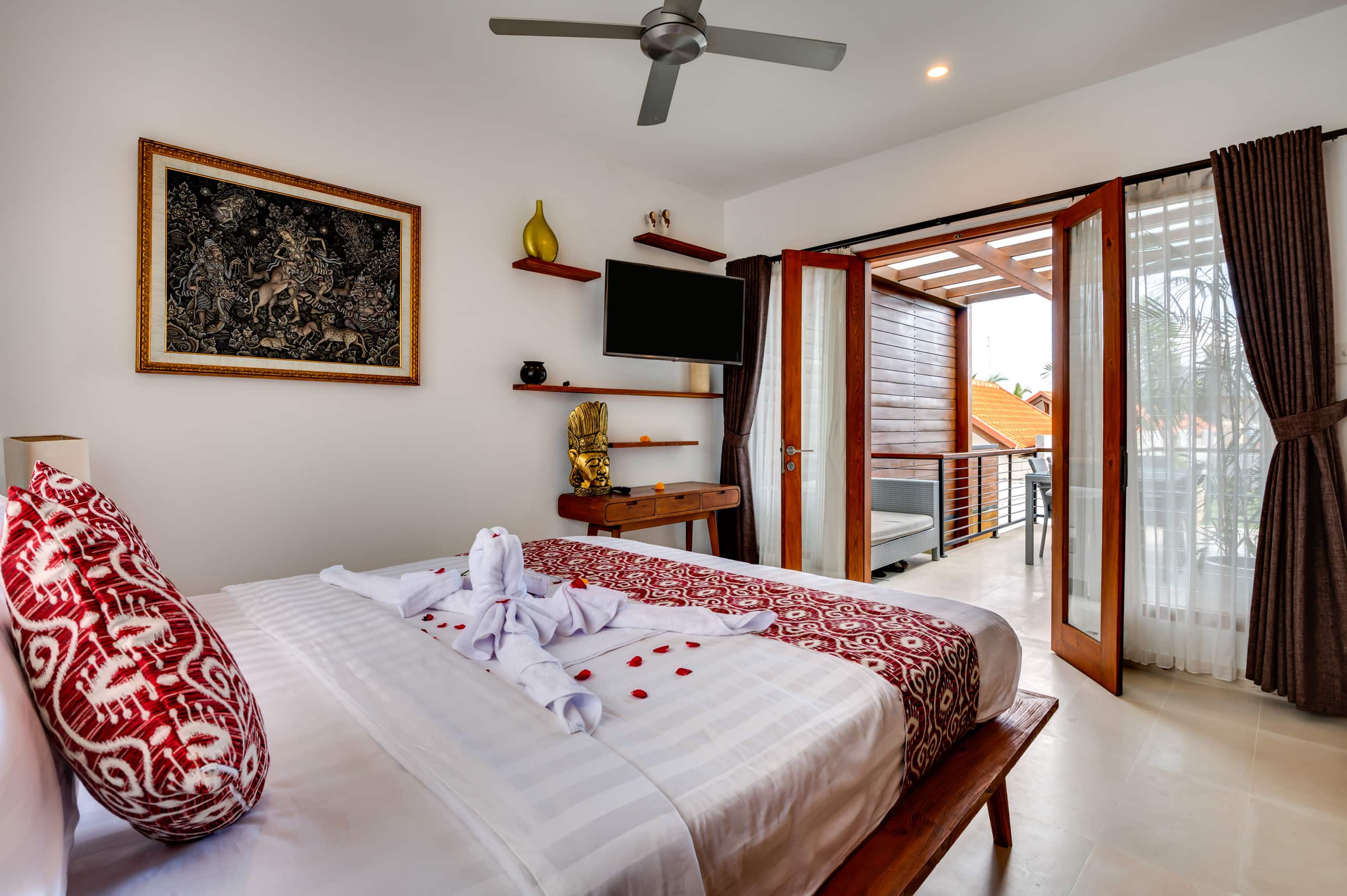 Coziest 5BR Villa close to the beach in Seminyak 15