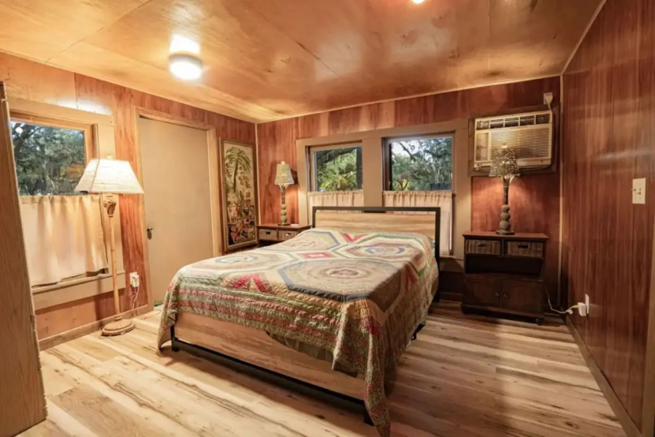 Charming+Free HorsebackRiding+Petting Farm 11