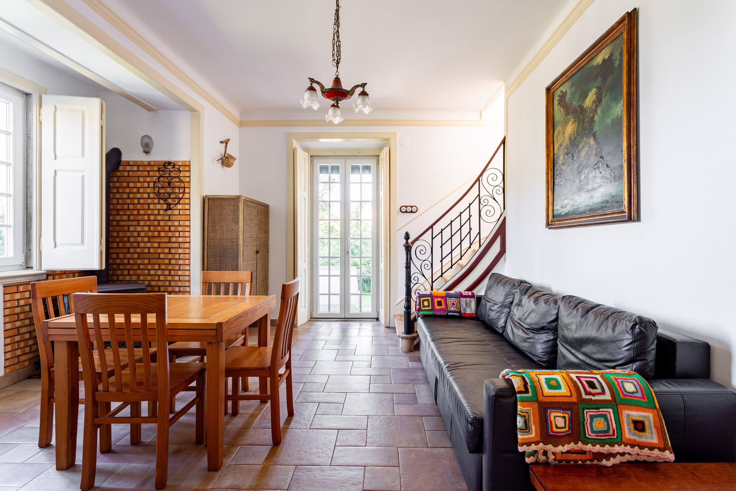 Romantic Vintage Cottage with garden 4