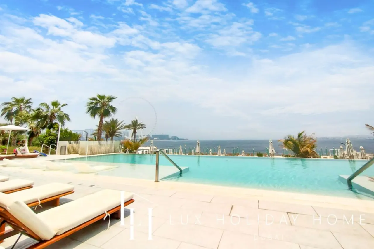 LUX The JBR Garden View Suite 9