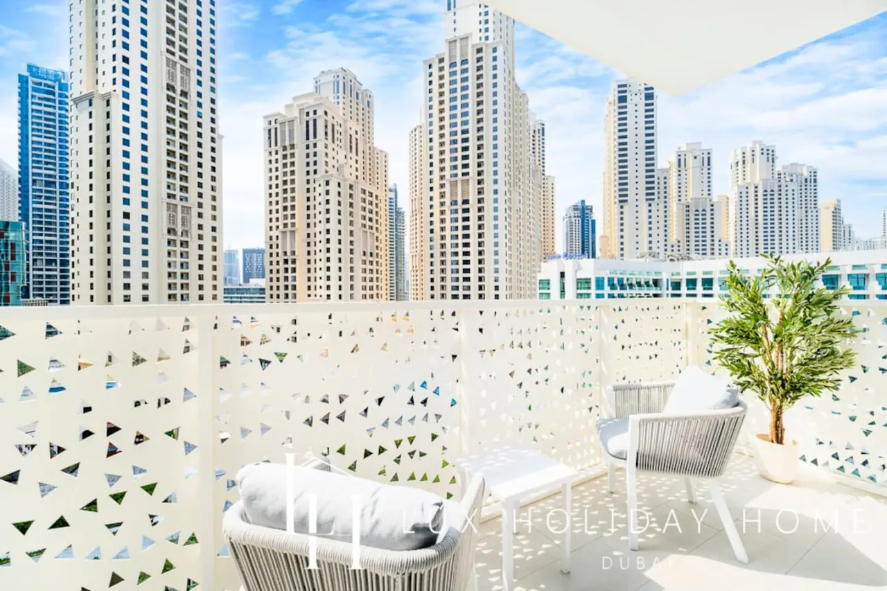 LUX The JBR Garden View Suite 12
