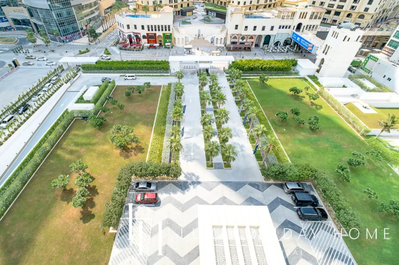 LUX The JBR Garden View Suite 17