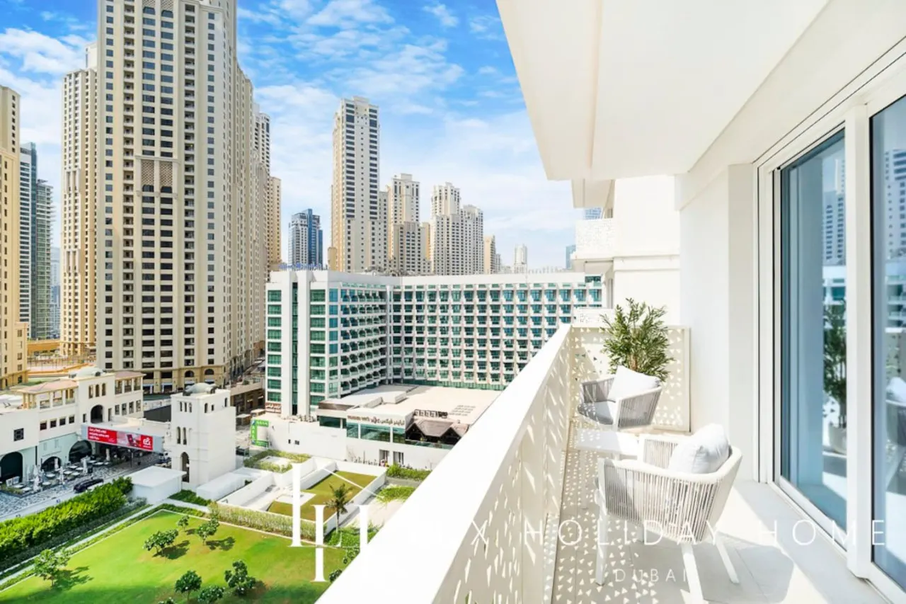LUX The JBR Garden View Suite 6