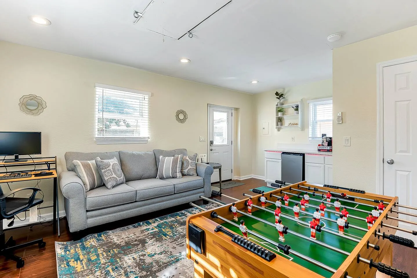 1 Block to Beach Hot Tub Fire Pit Game Room 2