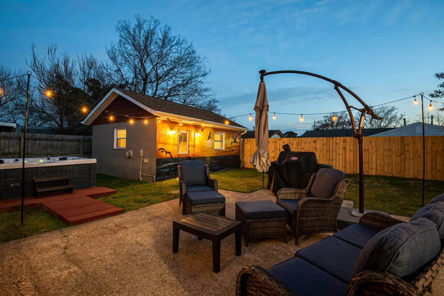 1 Block to Beach Hot Tub Fire Pit Game Room 4