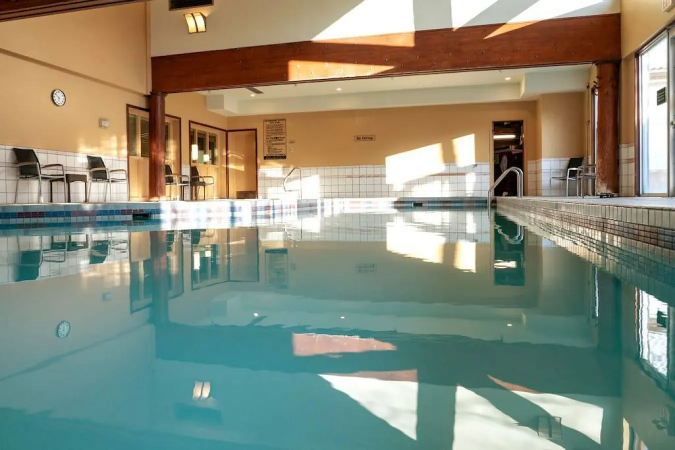 Quiet 4 Bedroom MTN Condo Hot Tub Pool Gym Tennis 6