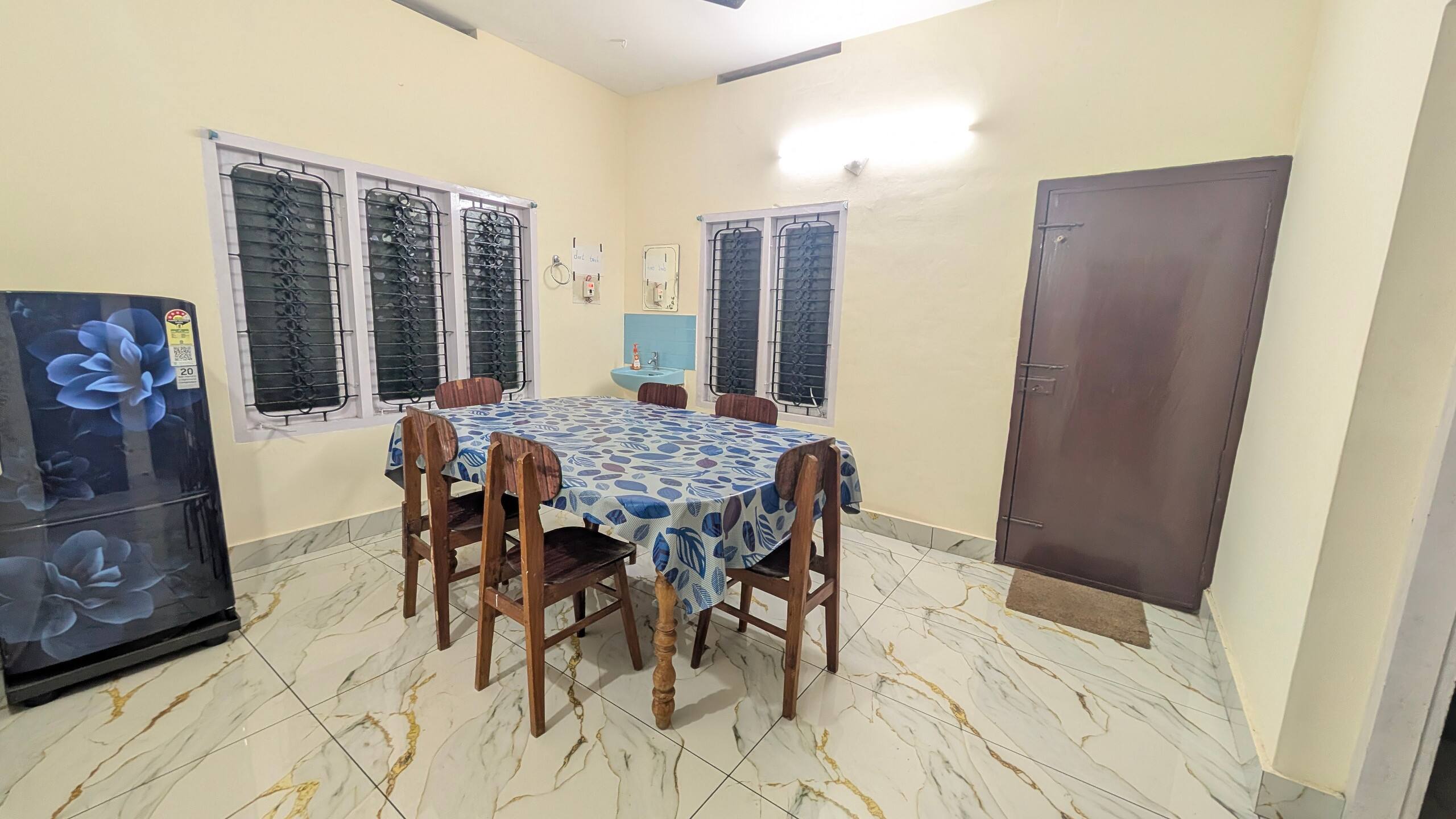 VAR: Vista Haus: AC 4BHK, 9 Min to Cliff / Beach 15