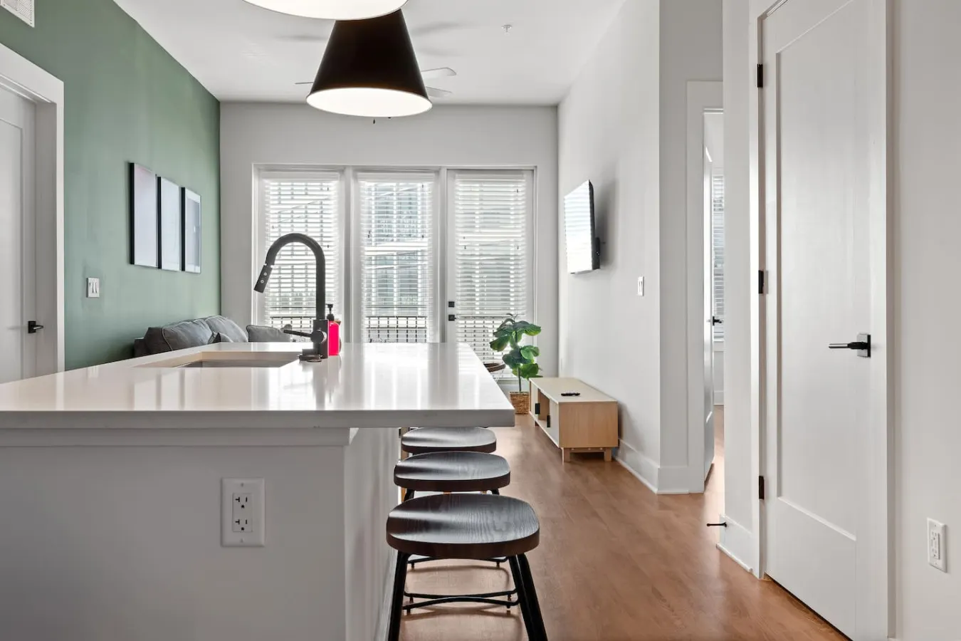 Spacious 2-Bedroom Walk to Raymond James! 8