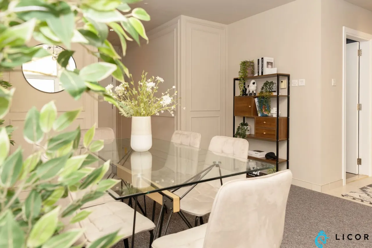 Prime Spacious 2 BR Apt, Burj Khalifa & Canal View — photo 5