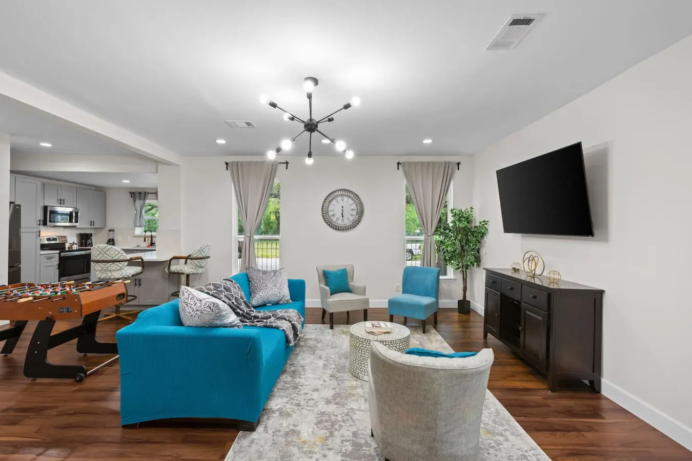 Whole Duplex for Groups of 12 Two Kitchens, Gated, Near TMC 7
