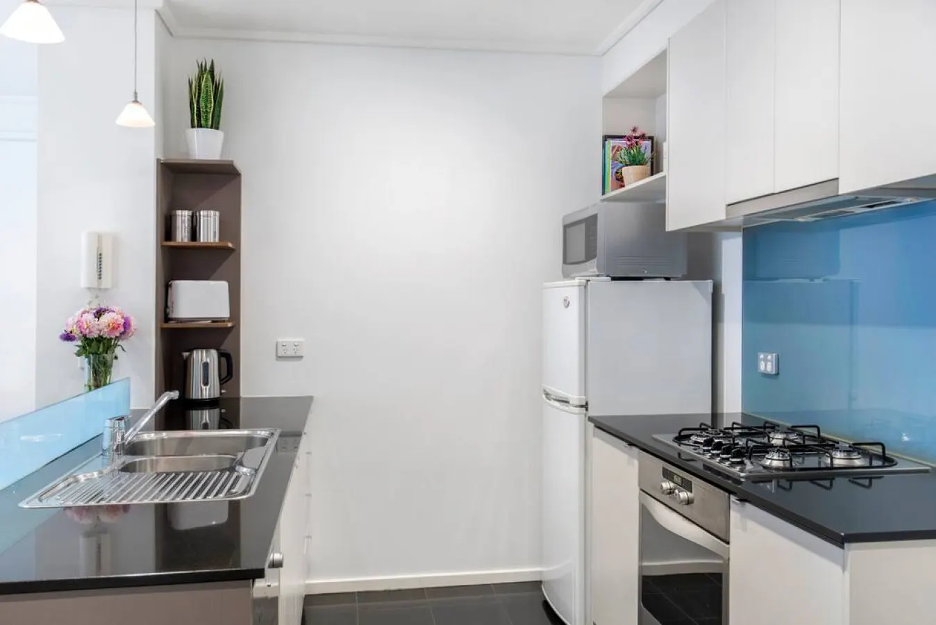 Ava: 2 Bed, 1 Bath Apartment 9