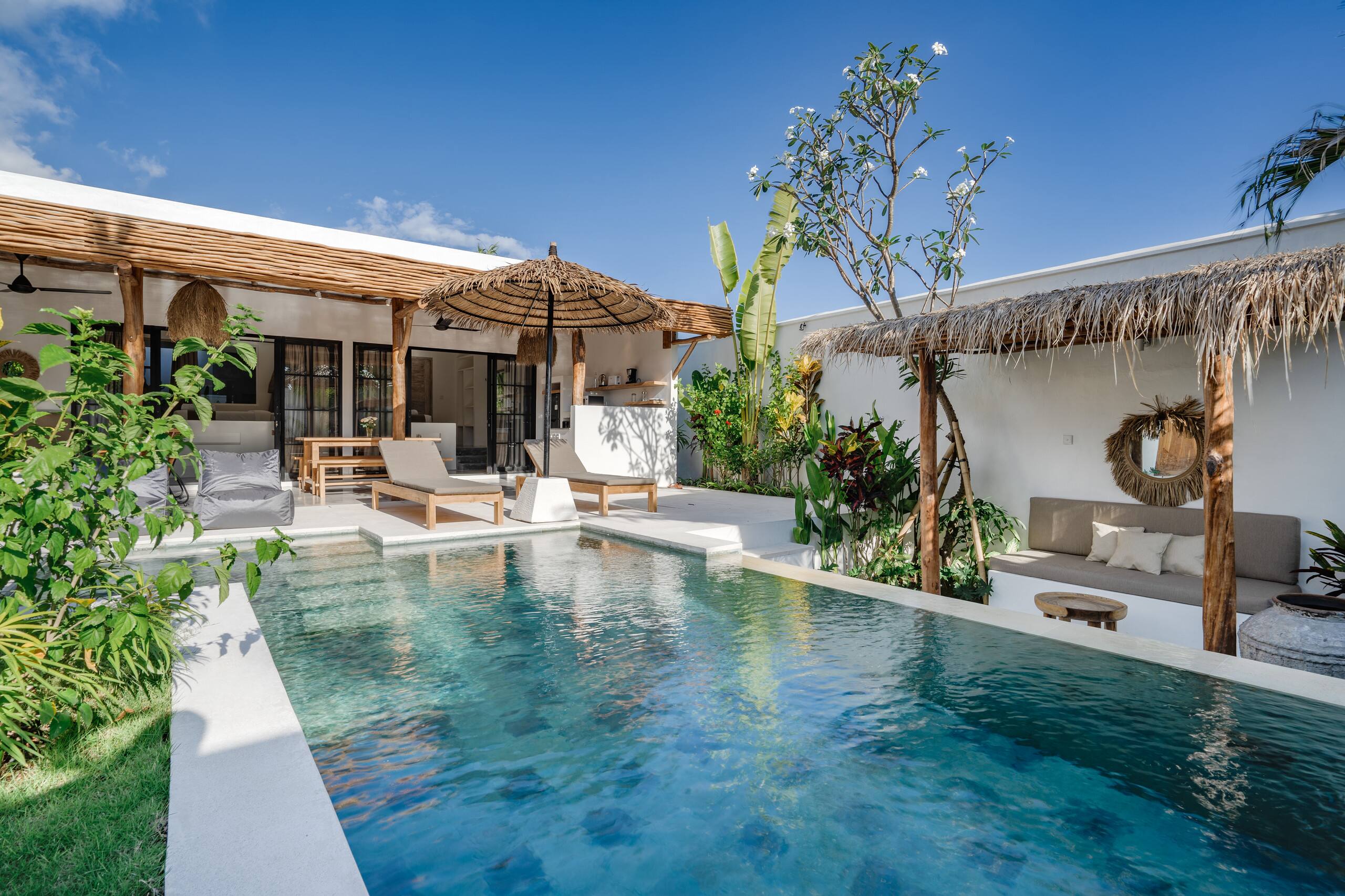 4-bedroom villas tour next to Nyanyi beach & Luna Club — photo 2