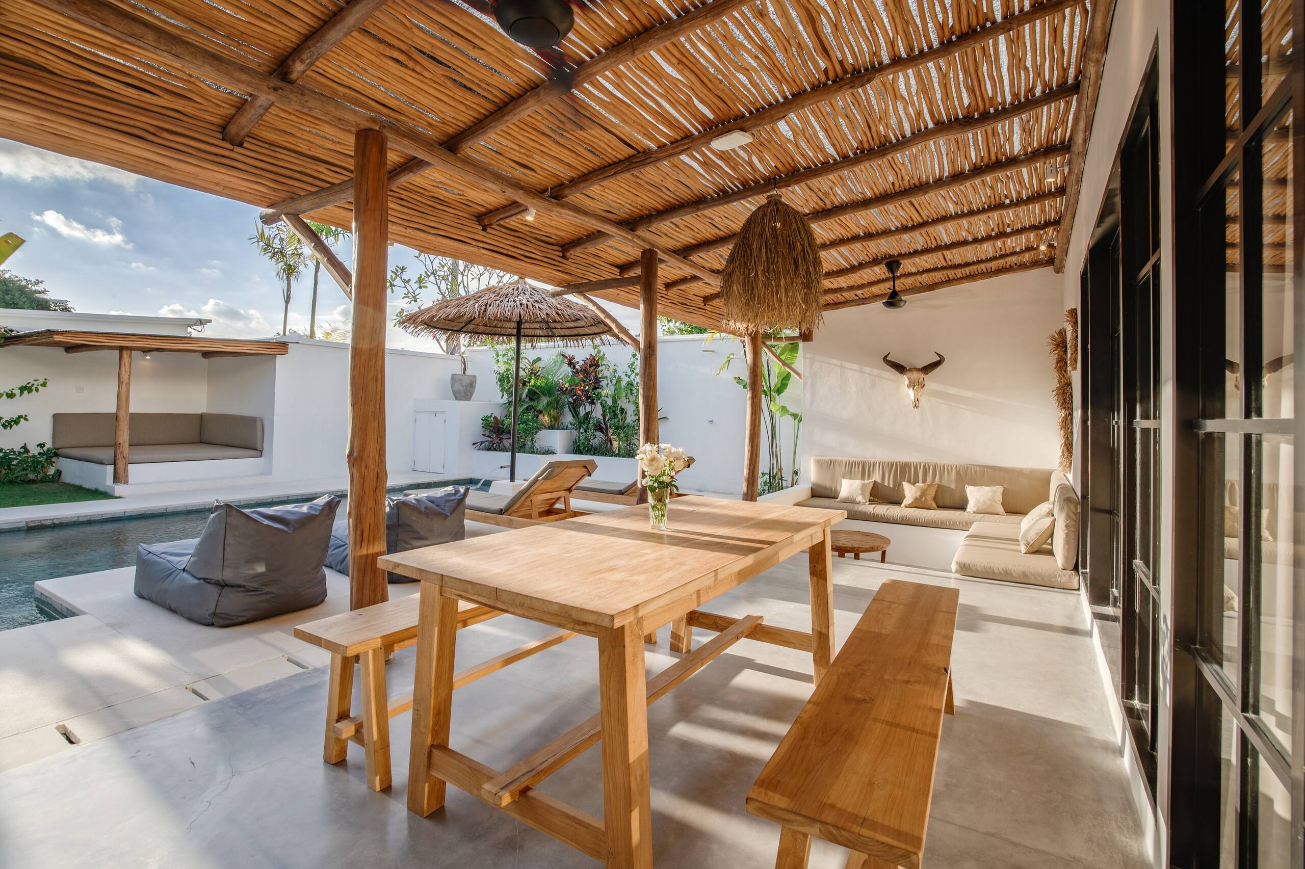 4-bedroom villas tour next to Nyanyi beach & Luna Club 15