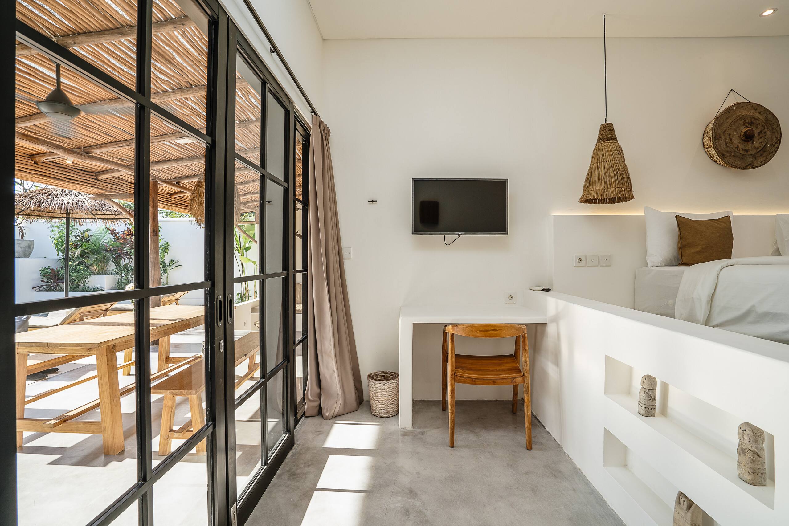 4-bedroom villas tour next to Nyanyi beach & Luna Club 26